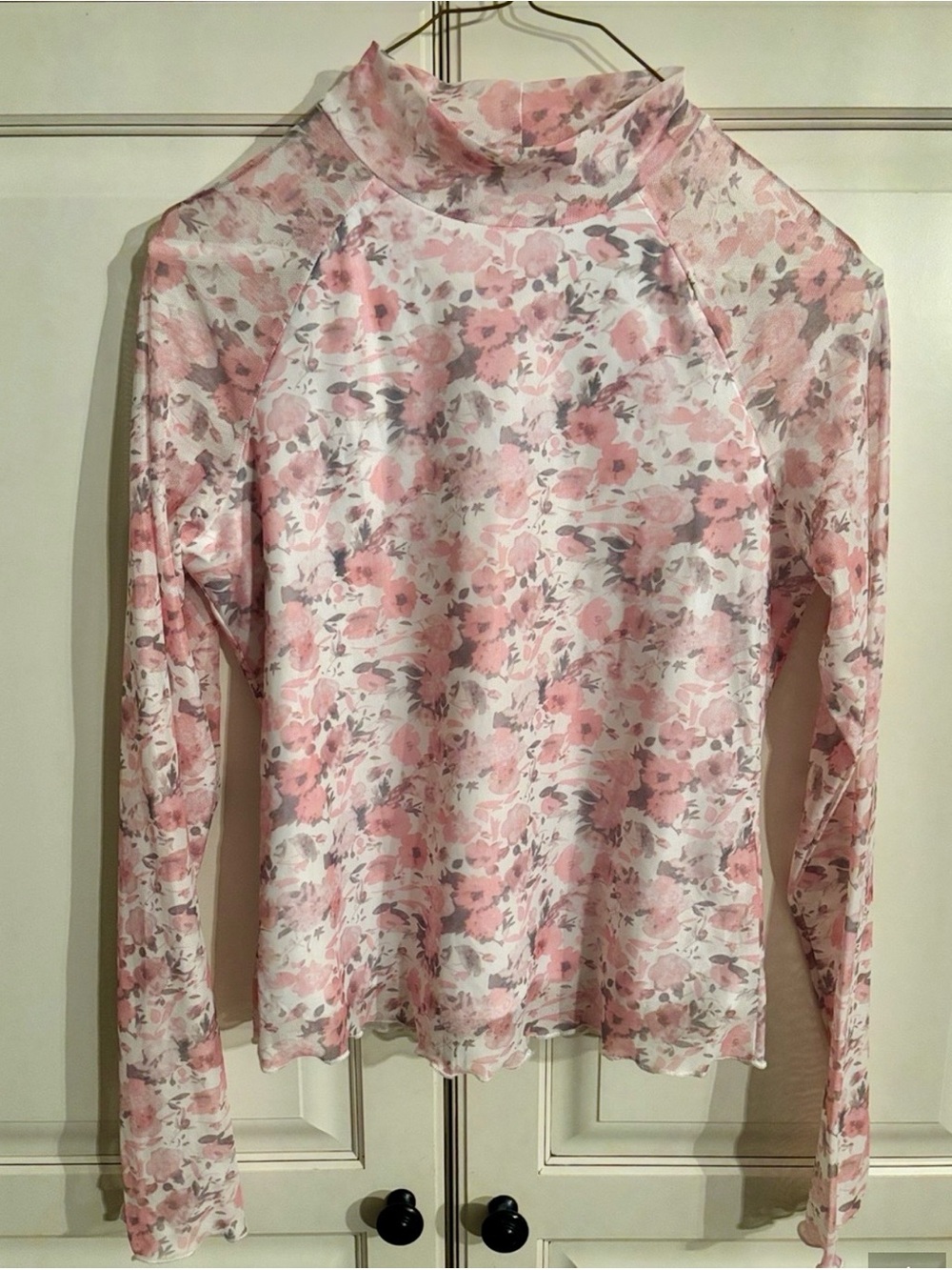 Women's Pink Floral Long-Sleeve Top. Mesh